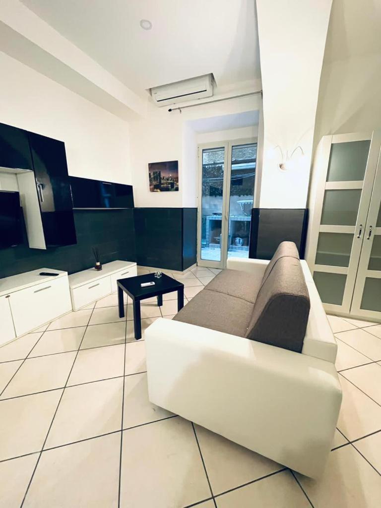 Posillipo 27 Apartment Napoli Bagian luar foto